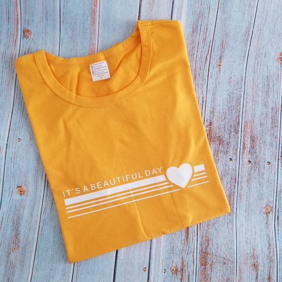 5⭐ ❤LAST ONE ❤ Mustard Yellow Graphic T Shirt - Picture 2 of 6